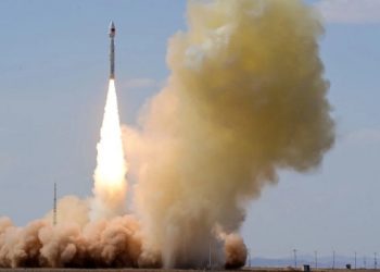 নিম্ন-কক্ষপথ স্যাটেলাইট ইন্টারনেট চালুর প্রস্তুতি নিচ্ছে চীন স্টারলিংককে টেক্কা দিতে