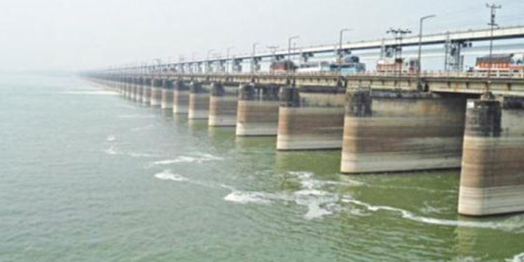 বিপৎসীমার ওপর পানি ফারাক্কায়, আশঙ্কা বন্যার