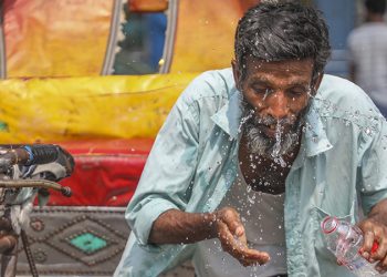 ভ্যাপসা গরমের আভাস রাজধানী ঢাকাসহ চার বিভাগে