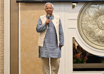 মালয়েশিয়ার ব্যবসায়ীদের বাংলাদেশে বিনিয়োগের আহ্বান প্রধান উপদেষ্টার