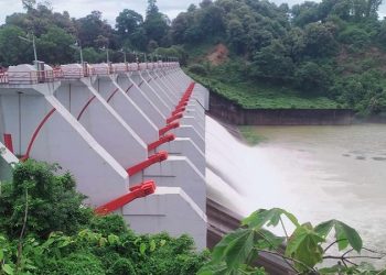 ১৬টি জলকপাট খুলতে পারে আজ, বিপৎসীমার কাছাকাছি কাপ্তাই হ্রদের পানি