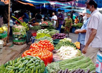 সপ্তাহের ব্যবধানে বেড়েছে ডিম-সবজি-পেঁয়াজ-মসলার দাম