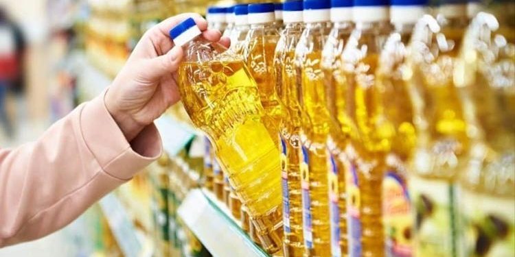 লিটারে নয় কেজিতে তেল বিক্রি