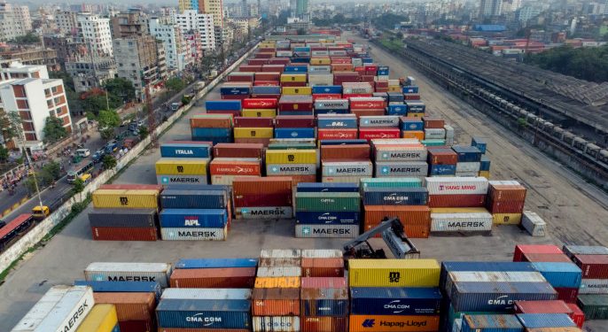 আইসিডিগামী কন্টেইনার একই দিনে স্থানান্তরের নির্দেশ দিয়েছে চট্টগ্রাম বন্দর থেকে এনবিআর