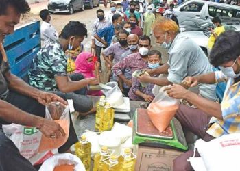 টিসিবির পণ্য বিক্রয় কার্যক্রম শুরু রোববার ভ্রাম্যমাণ ট্রাকে