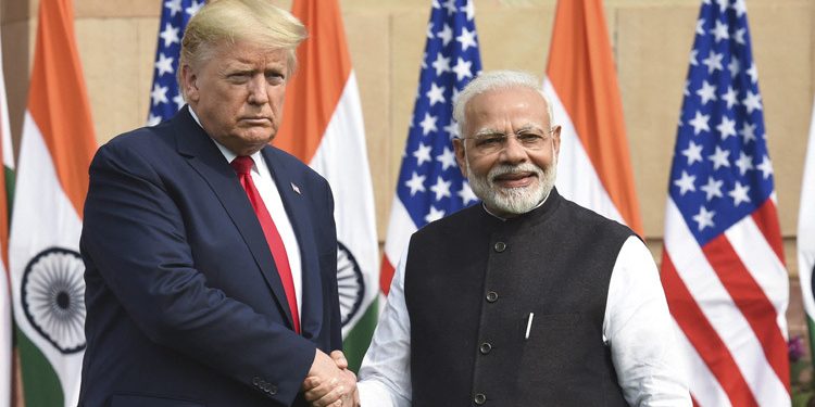 উল্লেখযোগ্য হারে’ ভারতের ওপর ট্রাম্পের শুল্ক ‘বাড়ানোর ঘোষণা