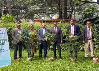 বৃক্ষরোপণ কর্মসূচি পালন করেছে ইউনাইটেড ফাইন্যান্স জুলাই গণঅভ্যুত্থান দিবস উপলক্ষ্যে