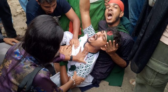 ২৪ ঘণ্টার আল্টিমেটাম দিল ‘ছাত্র-জনতা’ স্বাস্থ্যখাত সংস্কারের দাবিতে