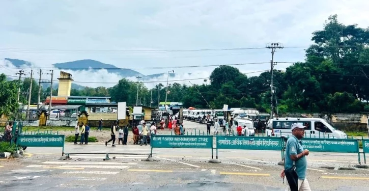 স্বাভাবিক হচ্ছে নেপাল, কারফিউ প্রত্যাহার