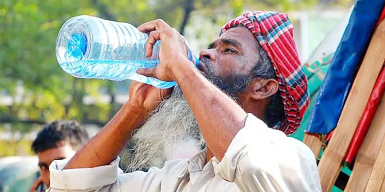 ২০২৪ সালে তীব্র গরমে বাংলাদেশের ক্ষতি ১.৭৮ বিলিয়ন ডলার: বিশ্বব্যাংক