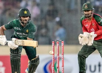 বাংলাদেশ-পাকিস্তান মুখোমুখি লড়াই আজ