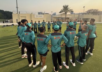 আজ মাঠে বাংলাদেশ-ভারতের হাইভোল্টেজ লড়াই