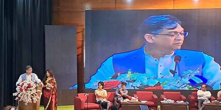 নির্বাচনকে বাধাগ্রস্ত করতে চাচ্ছেন কেন বাহানা দিয়ে- সালাহউদ্দিন আহমদ