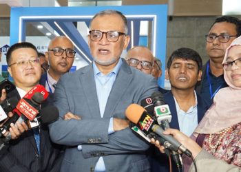 চীনের বিনিয়োগ ৩০০ শতাংশ বেড়েছে বাংলাদেশে: বাণিজ্য উপদেষ্টা