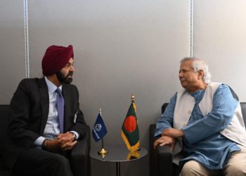 পাচার অর্থ ফেরত ও চট্টগ্রাম বন্দর উন্নয়নে বিশ্বব্যাংকের সহায়তা চান: প্রধান উপদেষ্টা