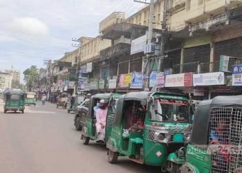 ১৪৪ ধারা জারী হাটহাজারীতে স্বাভাবিক জীবনযাত্রা