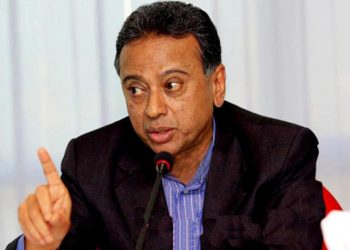 দেশের অস্থিরতা চাইলে রাজনৈতিকভাবে জবাবদিহি হবে: আমীর খসরু