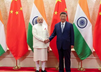 ‘বন্ধুত্ব’কে ঢাল বানানোর ইঙ্গিত শি-মোদির ট্রাম্পের শুল্ক তীর থেকে বাঁচতে