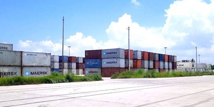 মোংলায় গার্মেন্টস পণ্য রপ্তানির নতুন দিগন্ত পদ্মা সেতুর সুবাদে