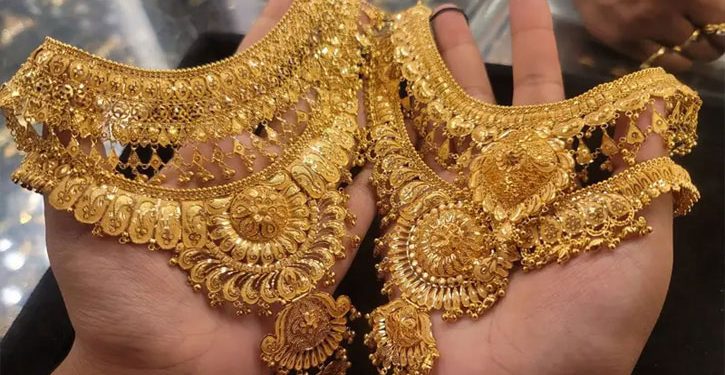 ফের রেকর্ড প্রতিভরি স্বর্ণের দাম ১৯৭৫৭৬ টাকা