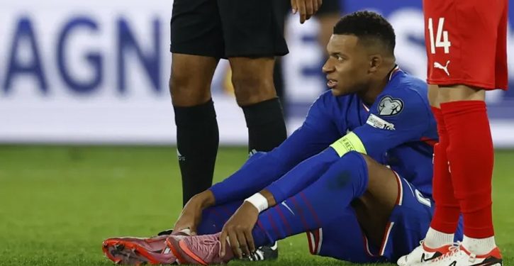 এমবাপ্পেকে পাচ্ছে না ফ্রান্স বিশ্বকাপ ‘নিশ্চিতের ম্যাচে’