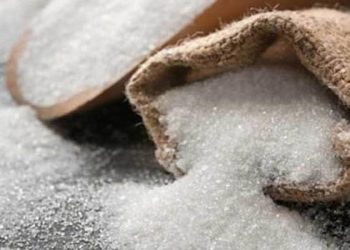 বাজার স্থিতিশীল রাখতে ১৫ হাজার টন চিনি কিনবে সরকার