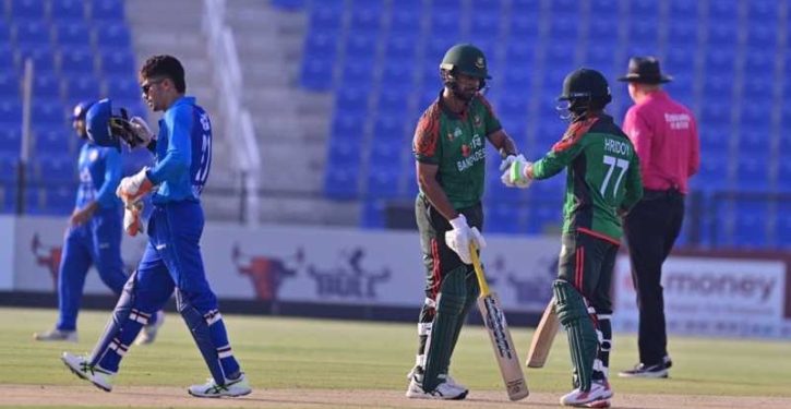 আফগানিস্তানের বিপক্ষে বাংলাদেশের ২৯৩ রানের ব্যবধানে পরাজয়