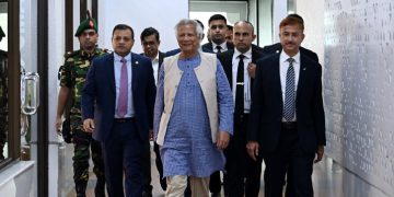 দেশে ফিরলেন রোম সফর শেষে প্রধান উপদেষ্টা