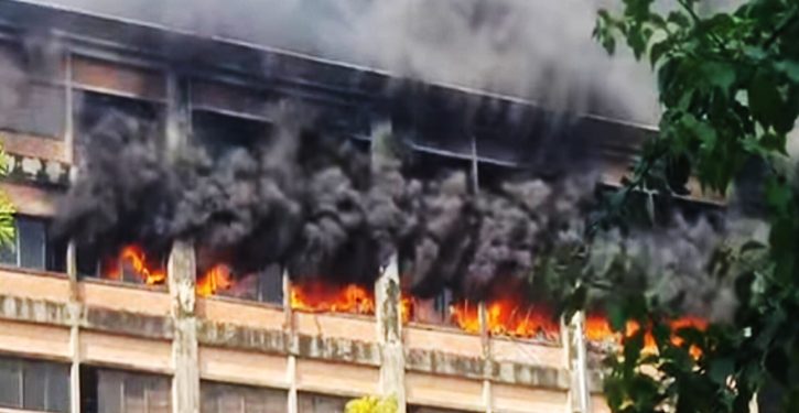 চট্টগ্রাম ইপিজেডে কারখানায় ভয়াবহ অগ্নিকাণ্ড