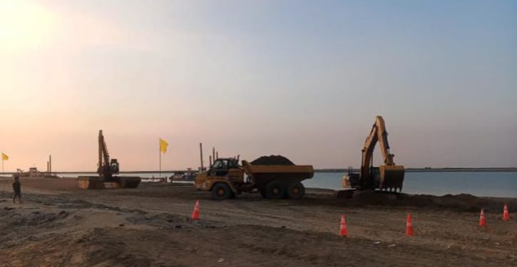 মাতারবাড়ী গভীর সমুদ্রবন্দরের টার্মিনাল নির্মাণে প্রাকপ্রস্তুতির কাজ শুরু