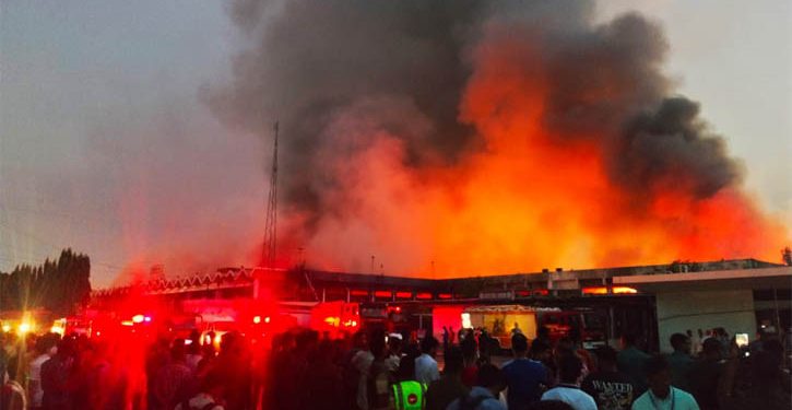 শাহজালাল অগ্নিকাণ্ডে হার্ডওয়্যার খাতে প্রায় ৩৫ কোটি টাকার ক্ষয়ক্ষতি