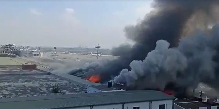 বিমানবন্দরের কার্গো ভিলেজে আগুন, বিমা মাত্র ২০ লাখ!