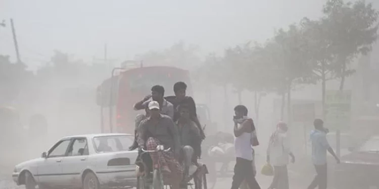 চট্টগ্রামে বায়ু ও পানিদূষণে বাড়ছে জনস্বাস্থ্যের ঝুঁকি