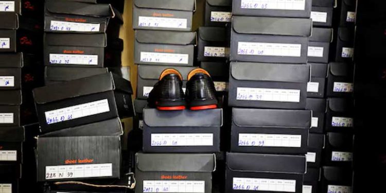 ভিয়েতনামের জুতা রফতানি কমেছে ২৭% যুক্তরাষ্ট্রে