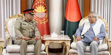 প্রধান উপদেষ্টার সঙ্গে আলোচনায় পাকিস্তানের যৌথ বাহিনী প্রধান