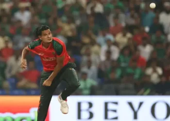 ওয়েস্ট ইন্ডিজের ওপেনিং ধাক্কা সামলাল বাংলাদেশ বোলাররা