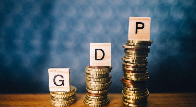 ২০২৪-২৫ অর্থবছরের চতুর্থ প্রান্তিকে জিডিপি ৩.৩৫% বৃদ্ধি