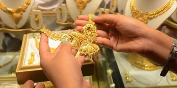 সোনার নতুন রেকর্ড, ভরিতে দাম ২ লাখ ১৭ হাজার টাকা ছাড়াল