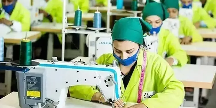 রপ্তানি আয় কমেছে ৪.৭৩ শতাংশ সেপ্টেম্বরে