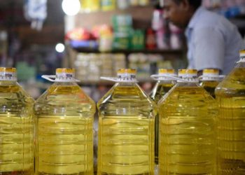 আমদানি বেড়েছে, তবু খাতুনগঞ্জে পাম অয়েলের দাম অস্থির