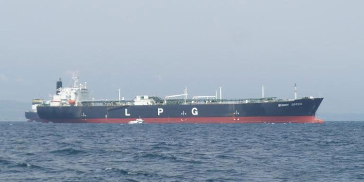 যে কারণে বাংলাদেশগামী এলপিজি জাহাজের উপর নিষেধাজ্ঞা জারি করল যুক্তরাষ্ট্র