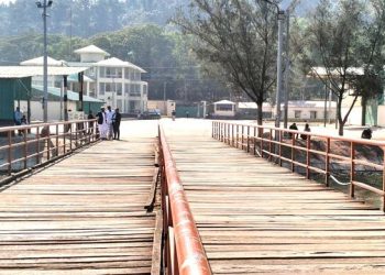 ৭ মাস ধরে বন্ধ আমদানি-রপ্তানি টেকনাফ বন্দরে