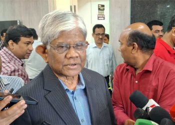 স্বস্তিতে আছে দেশের অর্থনীতি : অর্থ উপদেষ্টা