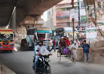 আগামীকাল লকডাউনে সারা দেশে গণপরিবহন চলবে: শ্রমিক ফেডারেশন