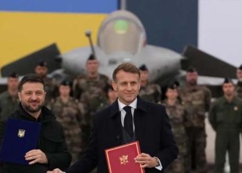 ফ্রান্স ১০০টি রাফাল যুদ্ধবিমান দেবে ইউক্রেনকে