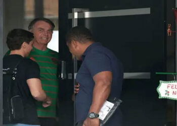 ব্রাজিলের সাবেক প্রেসিডেন্ট গ্রেপ্তার