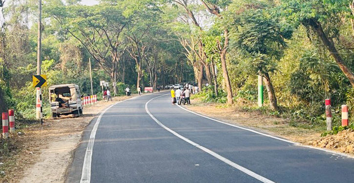 লোহাগাড়া জাঙ্গালিয়ায় নির্মিত হচ্ছে চার লেনের মহাসড়ক