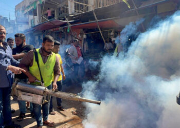 ডেঙ্গু ঝুকিঁ বাড়ায় নিধনে চসিকের উদ্যোগ