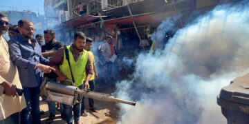 ডেঙ্গু ঝুকিঁ বাড়ায় নিধনে চসিকের উদ্যোগ
