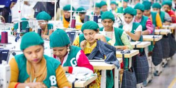 পোশাক রপ্তানিতে পতন টানা তিন মাস ধরে